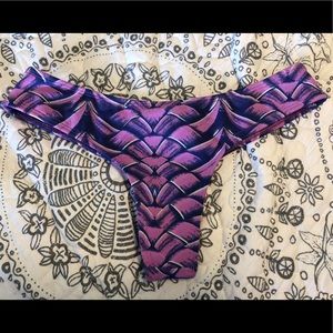 Midori Whale Tale bottoms size M  🅿️🅿️